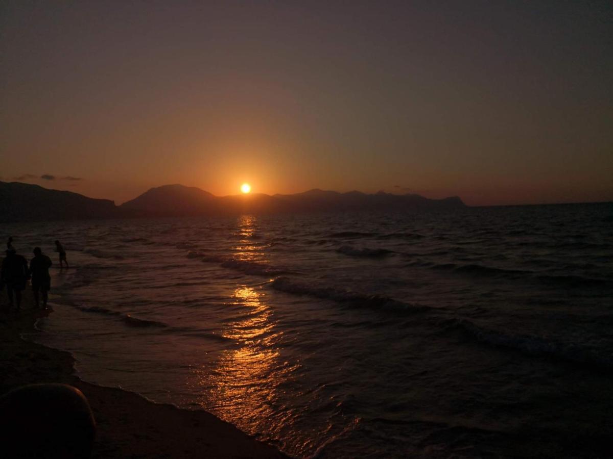 Sunset House Bed & Breakfast Balestrate Bagian luar foto