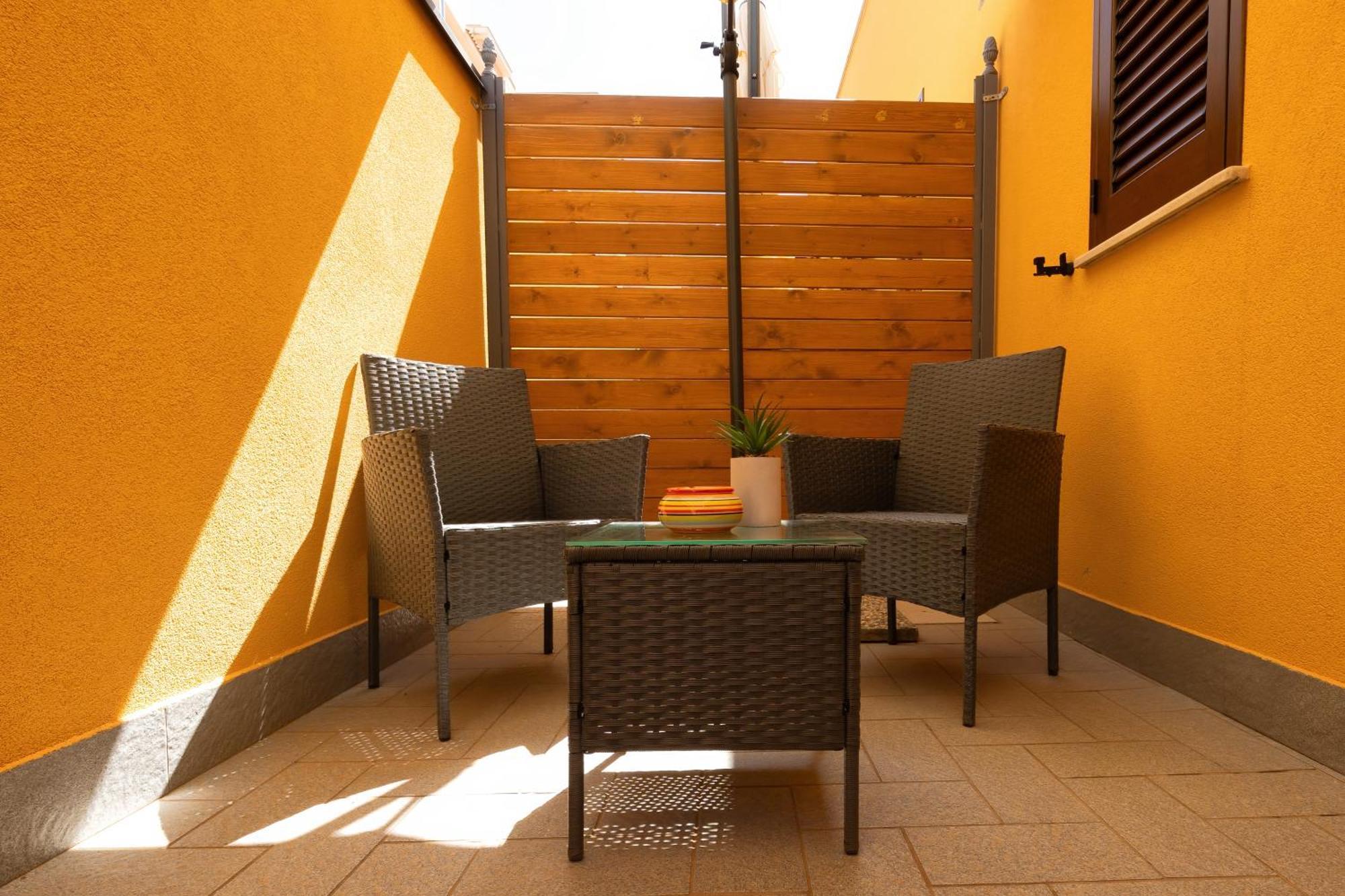 Sunset House Bed & Breakfast Balestrate Bagian luar foto